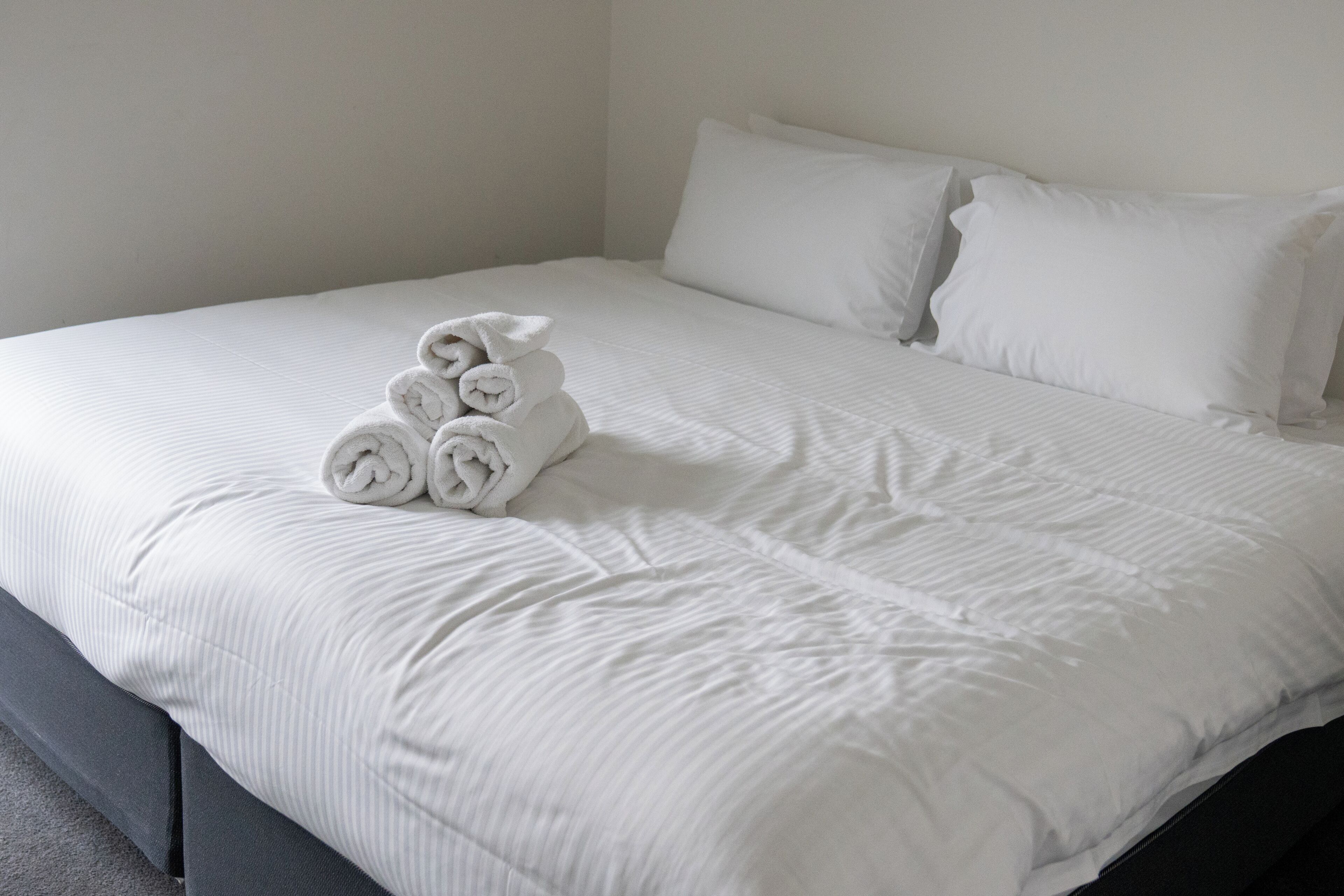 Internet, bed sheets