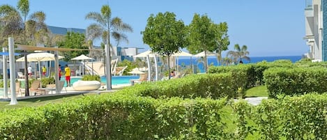 Stuga - 2 sovrum - havsutsikt | Pool | En sÀsongsöppen utomhuspool