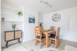 Dining - Fabulous 4 Bed Family Home (Cambridgeshire)