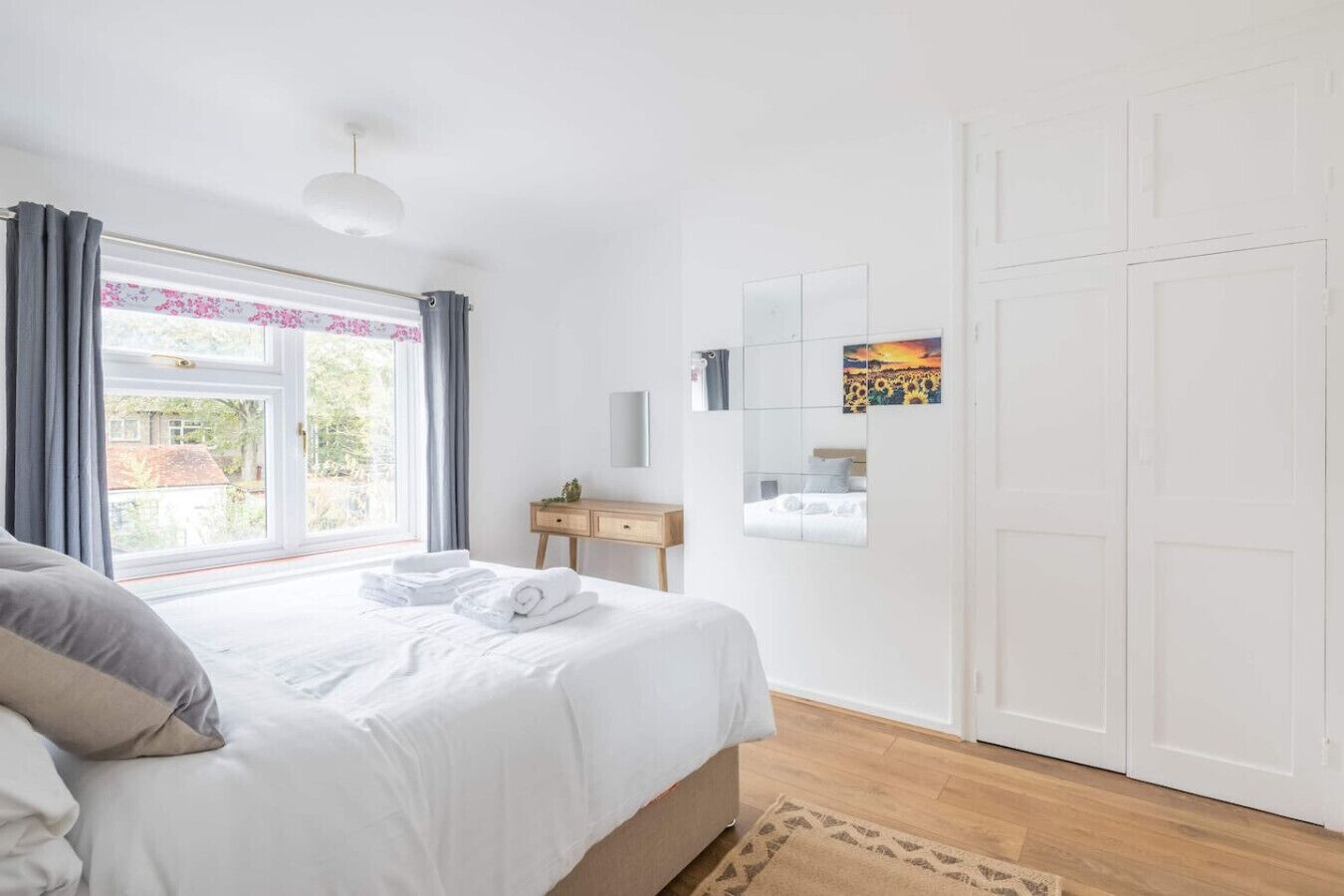 Desk, iron/ironing board, travel cot, WiFi