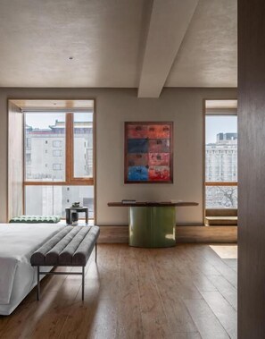 Deluxe Suite, City View | Free minibar, blackout drapes, soundproofing, iron/ironing board - NOA HOTEL BEIJING LONGFU (Beijing)