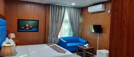 Standard Room | Iron/ironing board, free WiFi