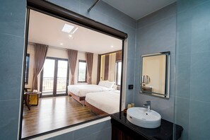 Habitación de lujo, 1 habitación, no fumadores | Escritorio, wifi gratis, ropa de cama