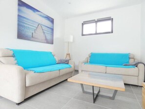 Living area - Villa with pool and AC - 10 guests (Vielle-Saint-Girons)