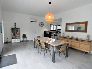 Dining - Villa with pool and AC - 10 guests (Vielle-Saint-Girons)