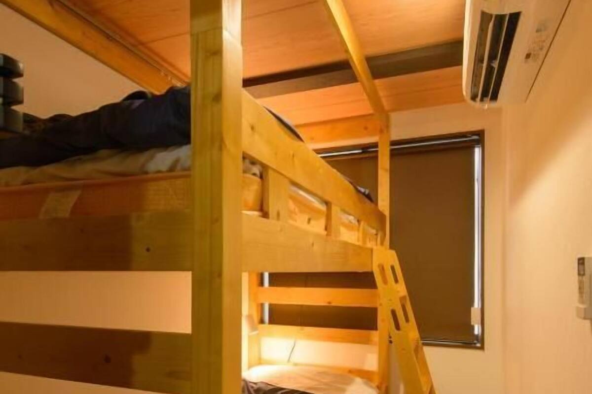 Basic Studio | In-room safe, iron/ironing board, free WiFi