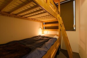 Studio | Coffres-forts dans les chambres, fer et planche à repasser