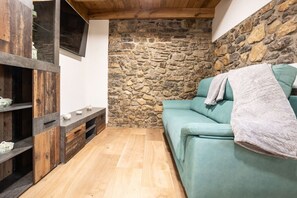 TV - Villa Camila - El Pozo (Villarraba)