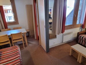 Dining - Comfy divisible studio - 4 guests. La Plagne (La Plagne 1800)