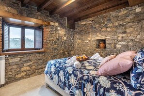 Desk, iron/ironing board, WiFi, bed sheets - Villa Camila - Viandero (Villarraba)