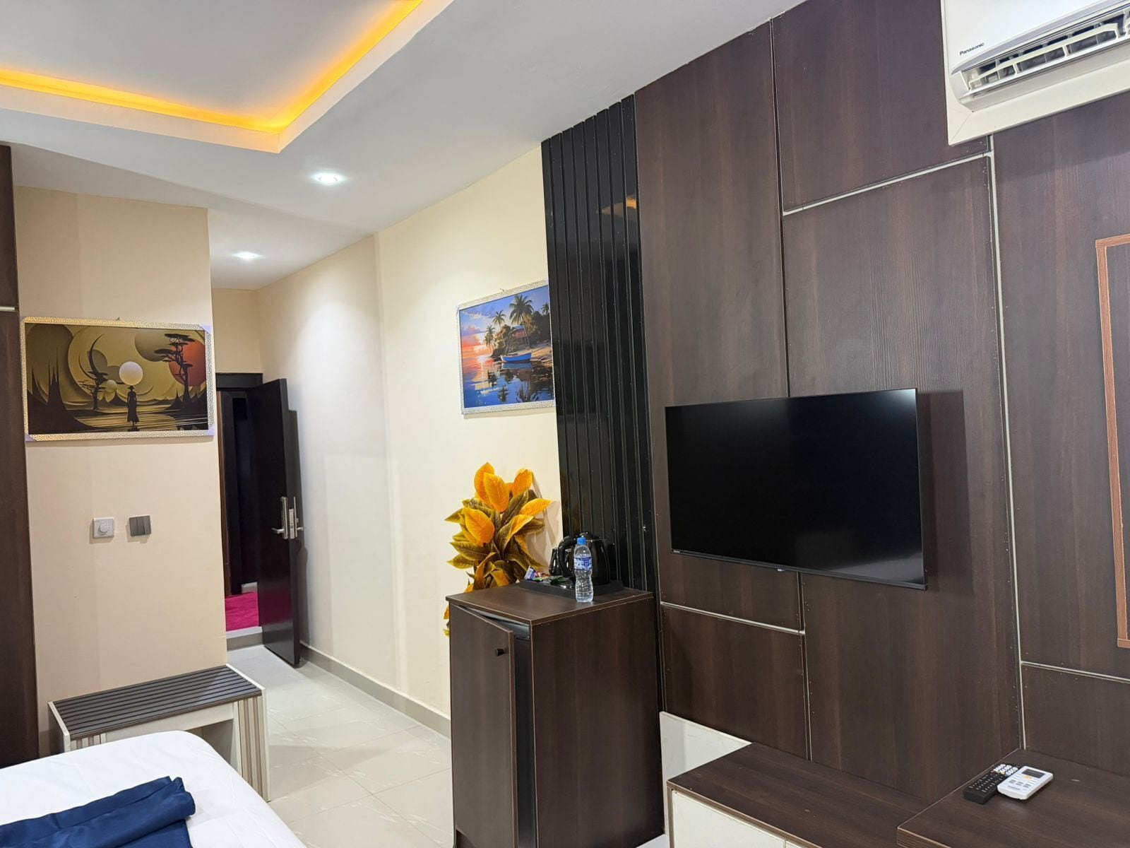 مساحة عمل للكمبيوتر المحمول وواي فاي مجانًا