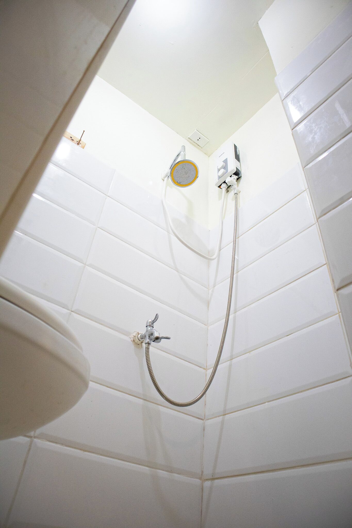 Standard Family Room | Bathroom | Shower, rainfall showerhead, towels, soap