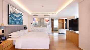 Classic Studio, City View | In-room safe, soundproofing, iron/ironing board, free WiFi