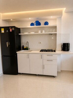 Private kitchen - Lovely 2-bedroom apartment close to the beach and Cartagena's historic center (Cartagena)