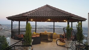 Property grounds - Al Hindi Palace  (As-Salt)