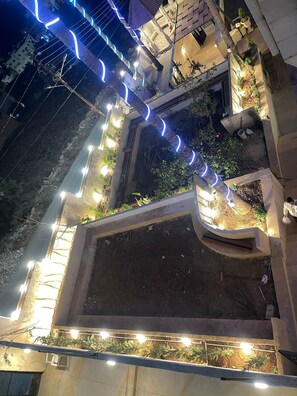 Property grounds - Al Hindi Palace  (As-Salt)