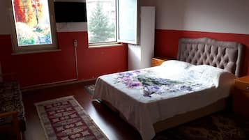 Desk, iron/ironing board, free WiFi