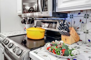 Fridge, microwave, oven, stovetop - Inertia Inn: Renovated 1929 McCall Lake Cabin with Private Beach and Dock (McCall)