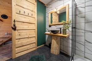 Chalet, Mountain View | Bathroom