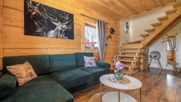 Chalet, Mountain View | Living room