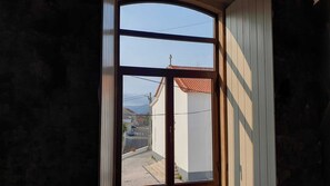 Interior - Gorgeous extra large 1-bedroom country house in charming Figueiró Dos Vinhos (Figueiró Dos Vinhos)