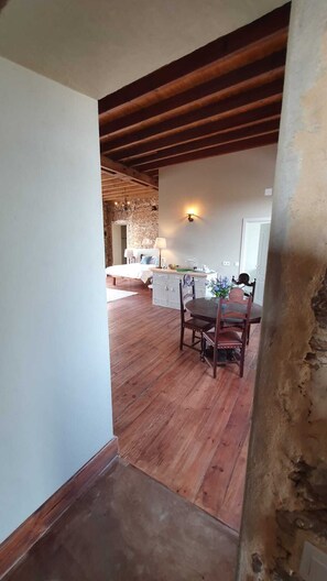 Interior - Gorgeous extra large 1-bedroom country house in charming Figueiró Dos Vinhos (Figueiró Dos Vinhos)