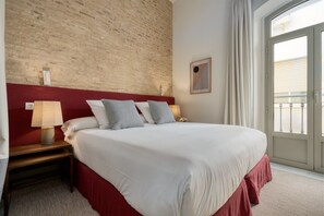 Free WiFi, bed sheets - Elegant apartment in the very heart of Seville’s historic center, perfect for exploring the city on foot (Seville)