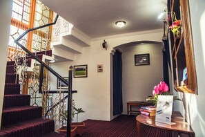 Interior - Hospitality Home  (Srinagar)