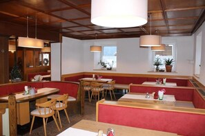 Dining - Mentenwirt Pension&Appartements (Sankt Michael im Lungau)