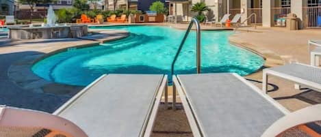 Piscine extérieure