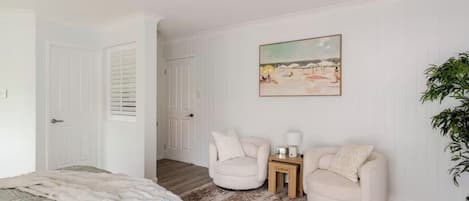 1 Schlafzimmer, BĂŒgeleisen/BĂŒgelbrett, WLAN, BettwĂ€sche