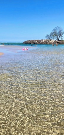 Beach. Peace of Potty - 10 minute stroll to our lovely town, pristine creek and beach.