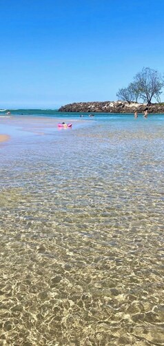 Peace of Potty - 10 minute stroll to our lovely town, pristine creek and beach.