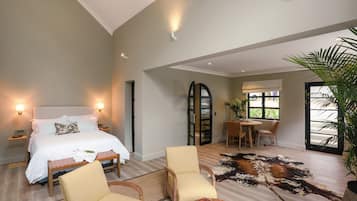 Luxury Suite with Forest Views | Free WiFi