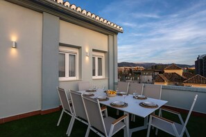 House - Exclusive Penthouse With Private Terrace in Granada San Anton 402 (Granada)