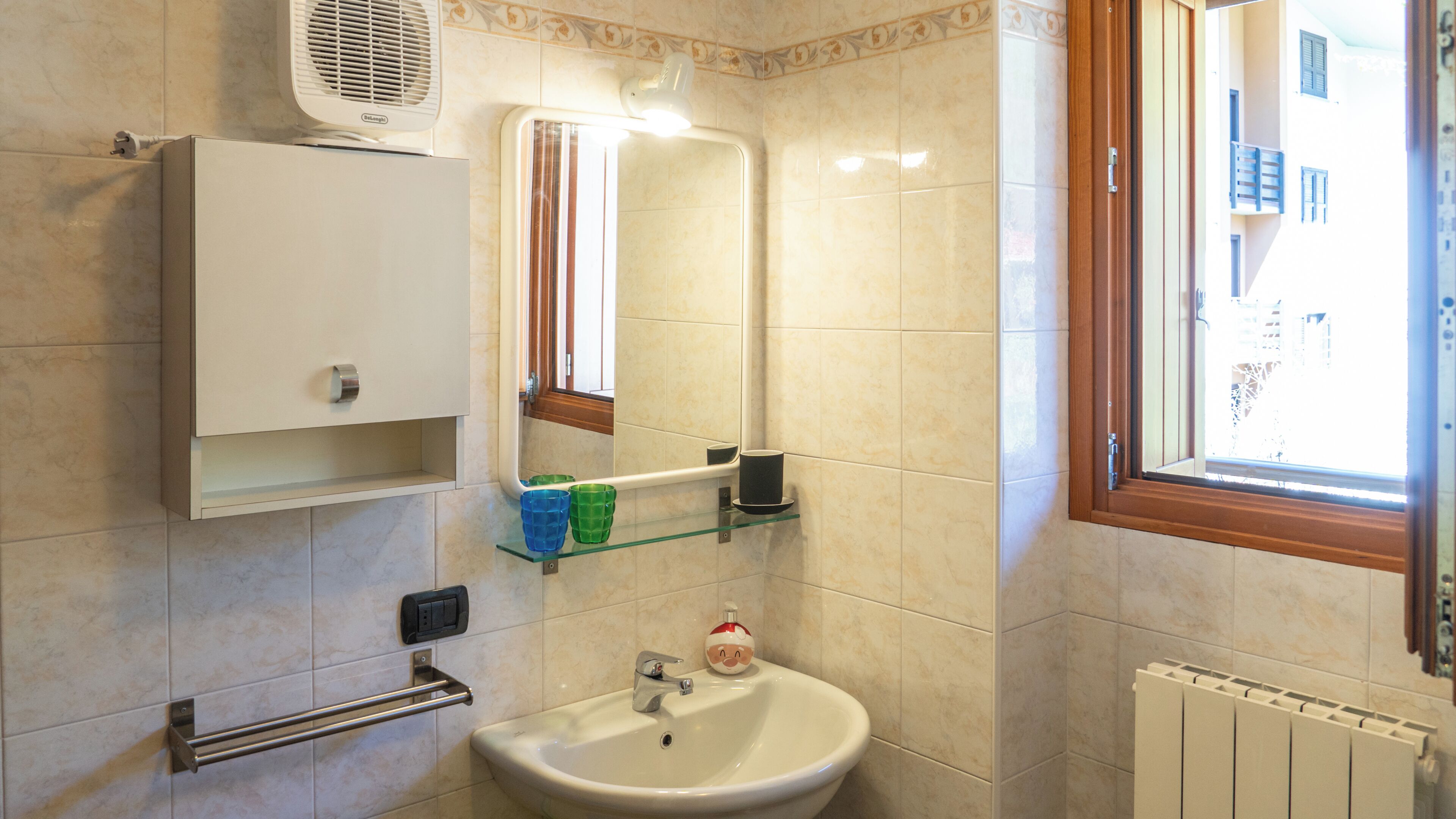 Apartment, Balcony, Mountain View | Bathroom