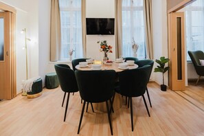 Dining - Elegant Loft Apartment in Lesser Town near National Theatre by EasyBNB Premium (Prague)