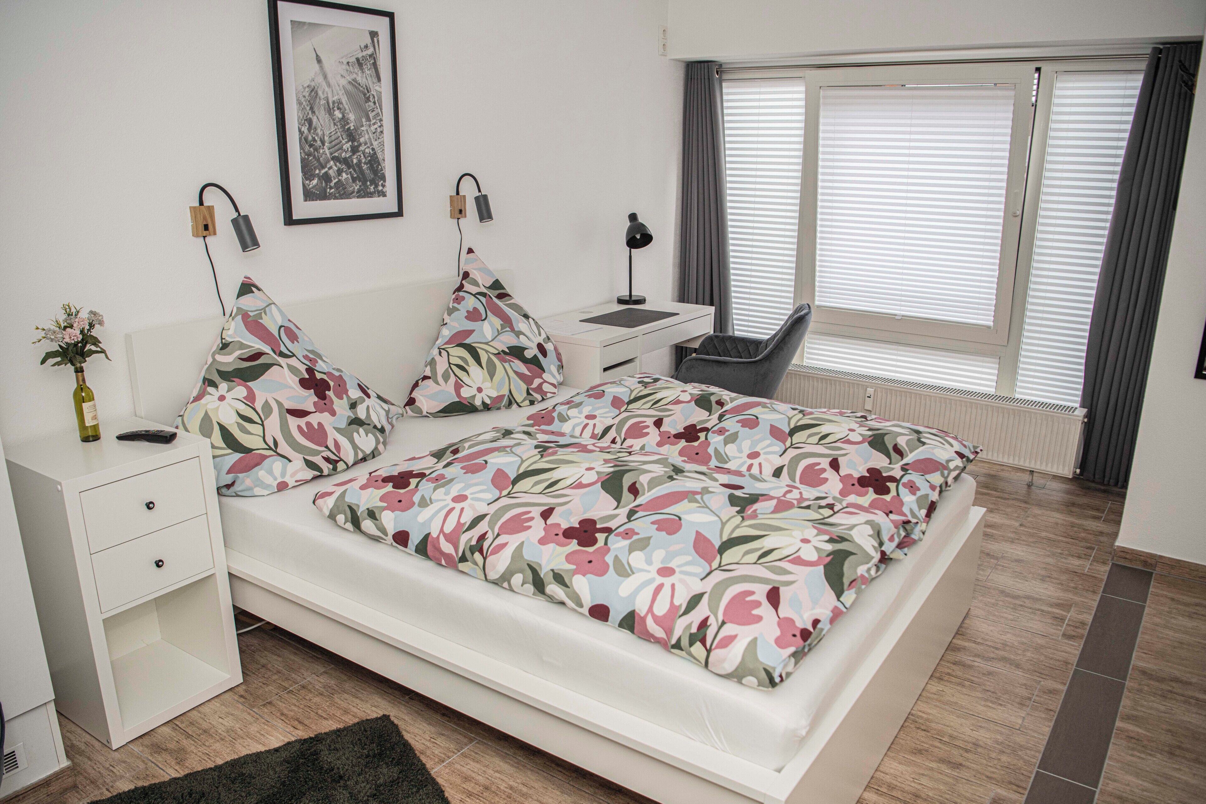 3 bedrooms, desk, iron/ironing board, free WiFi