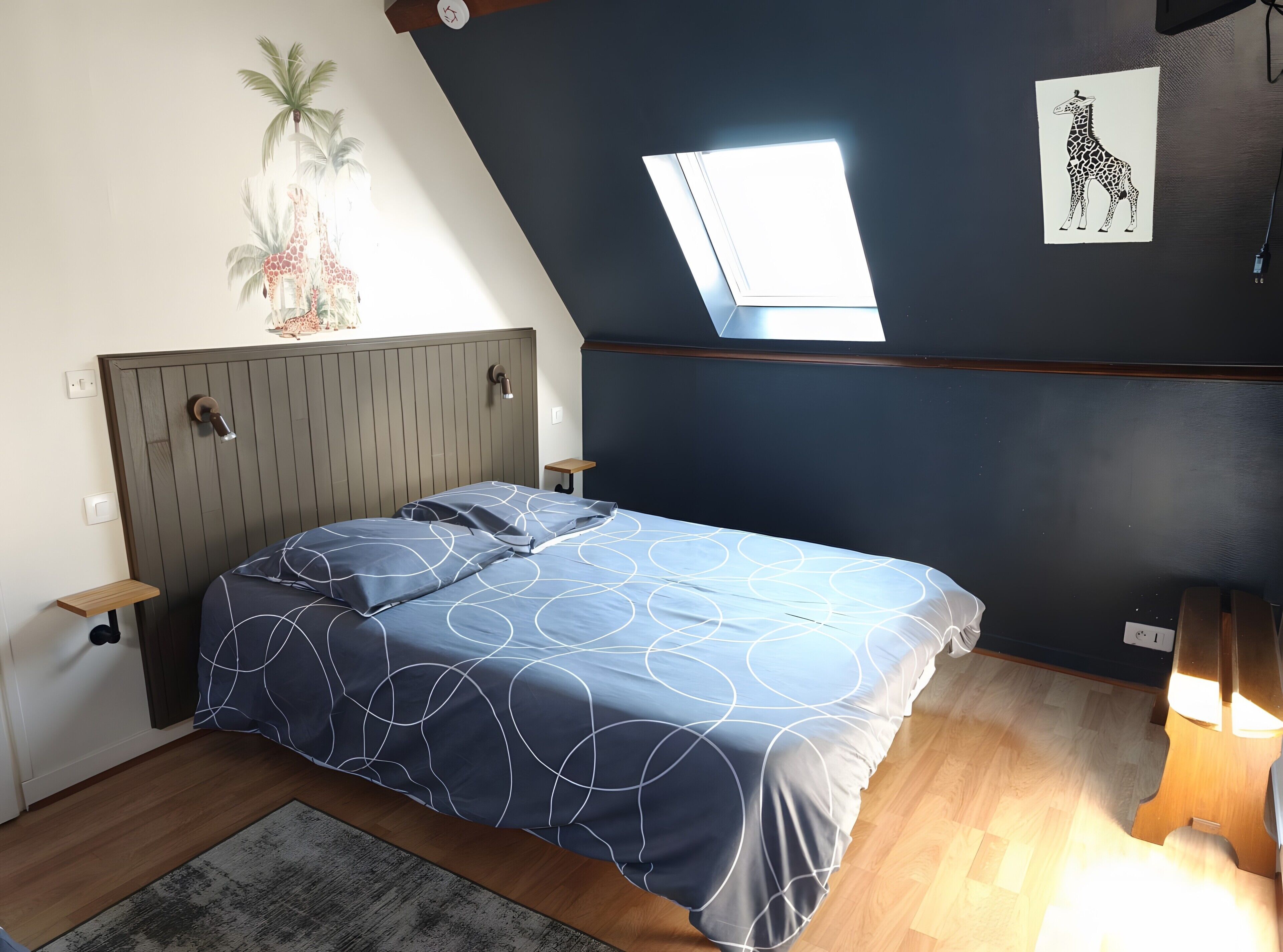 WiFi, bed sheets