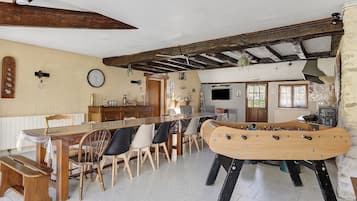 Game room