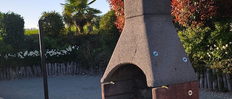 Enceinte de lâhĂ©bergement