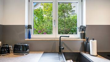 Kühlschrank, Ofen, Herdplatte, Geschirrspüler