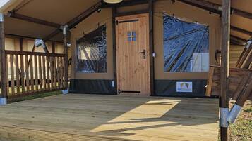 Cabin Cao cấp, quang cảnh hồ | Ngoại thất
