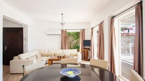 Living area - Villa Leda Kalkan - Luxurious tranquillity by the sea (Kalkan)