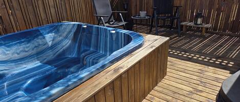 Bain à remous extérieur