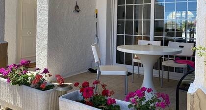 FantĂĄstica casa a primera linea del mar en empuriabrava