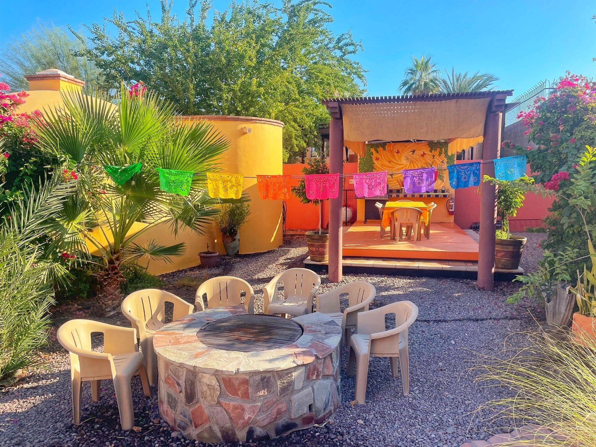 Suite estudio Signature, vistas al jardín | Tabla de planchar con plancha, wifi gratis, ropa de cama
