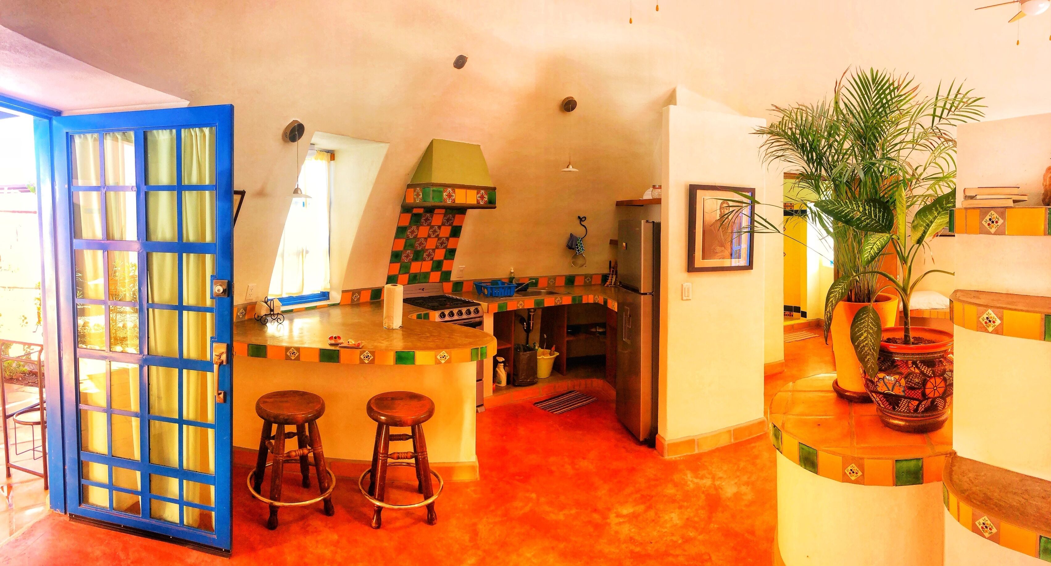 Signature Studio Suite, Garden View | Private kitchen | Coffee/tea maker, electric kettle