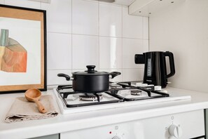Fridge, electric kettle - Hostmate - Milano - Volturno - Isola (Milan)