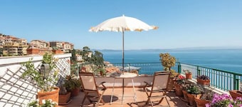 Argentario Penthouse with terrace overlooking the sea